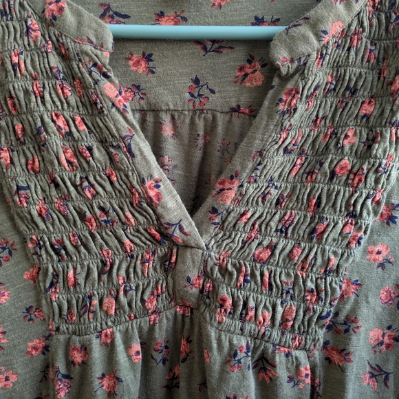 Lucky Brand long-sleeve top Sz M olive green/pink boho - Picture 6 of 6